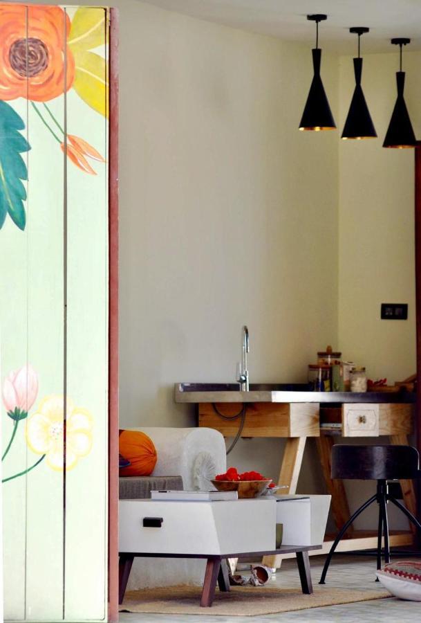 Parijat Private Pool Villa 1, 2 And 3 Bhk Udaipur Eksteriør bilde