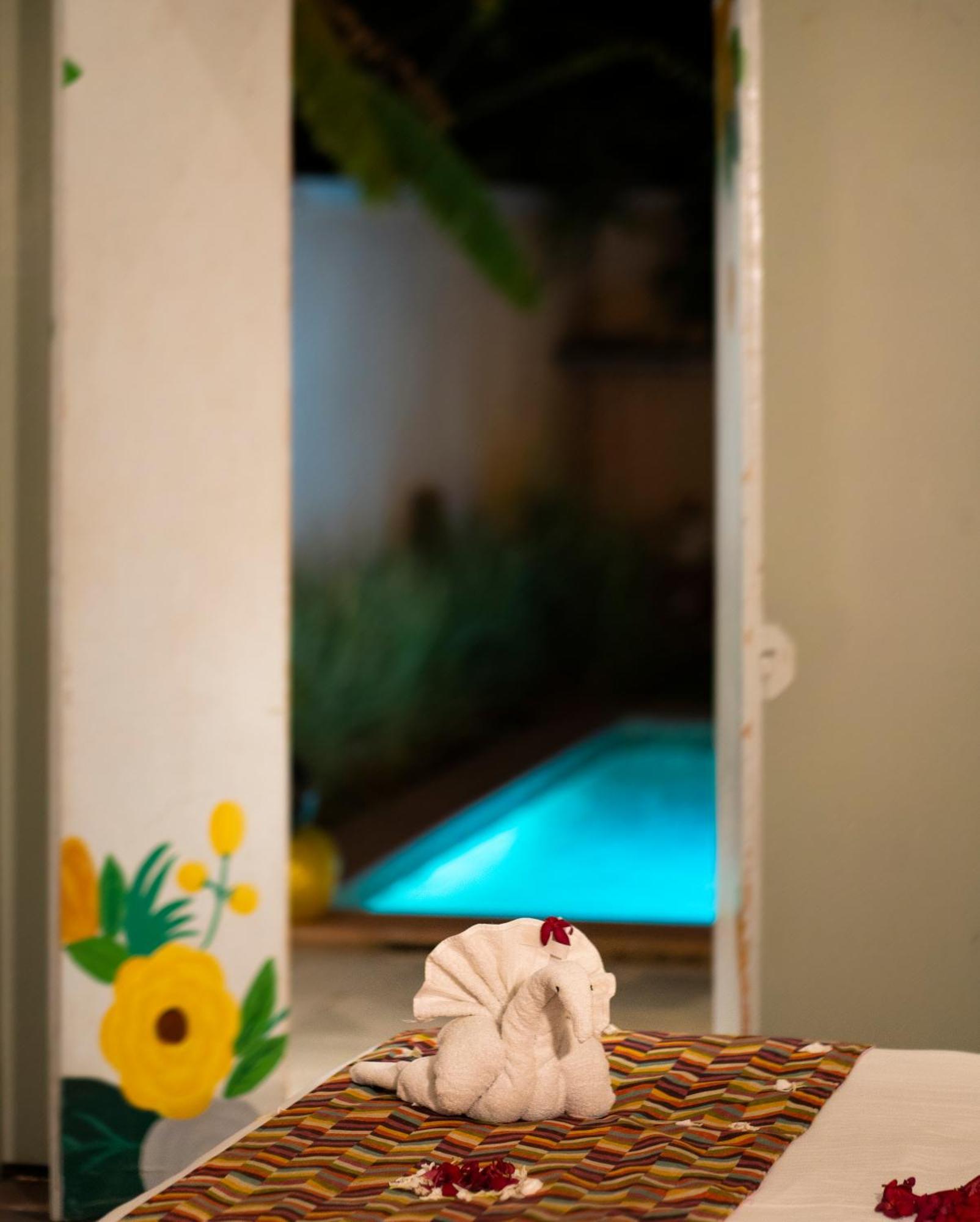Parijat Private Pool Villa 1, 2 And 3 Bhk Udaipur Eksteriør bilde