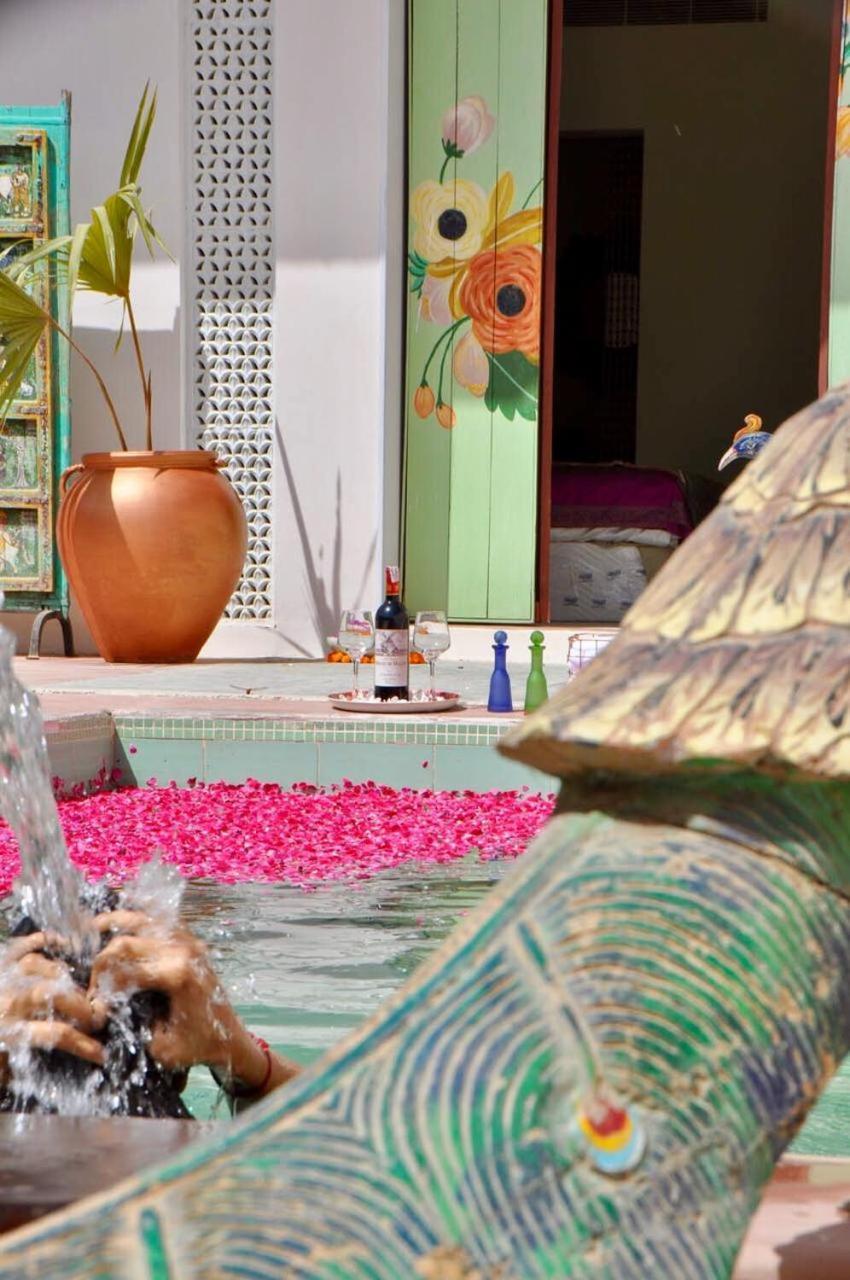 Parijat Private Pool Villa 1, 2 And 3 Bhk Udaipur Eksteriør bilde