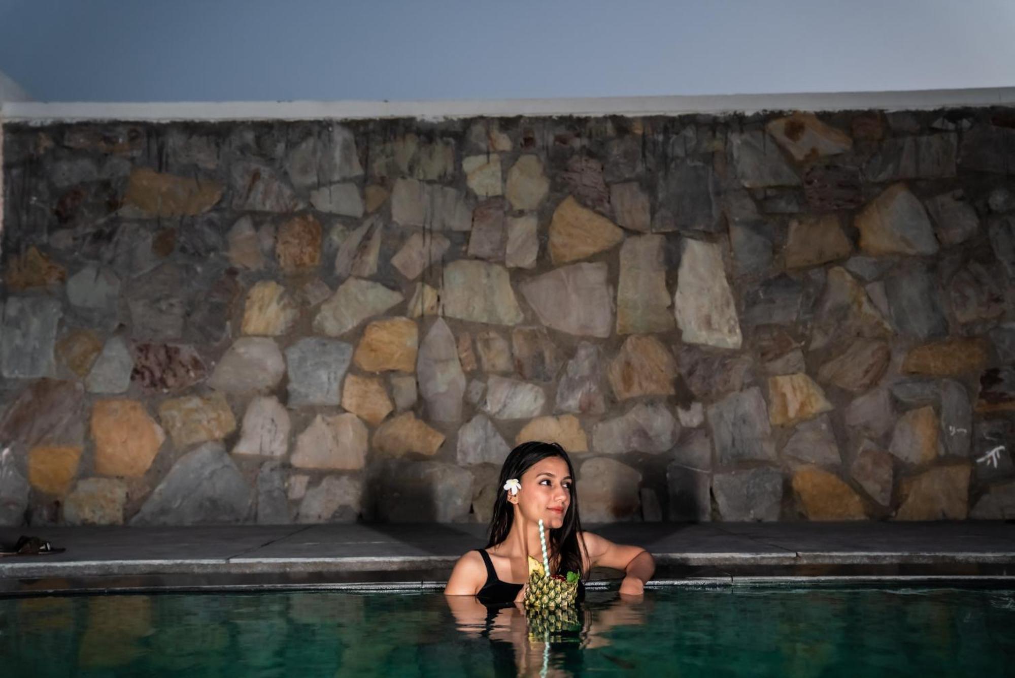 Parijat Private Pool Villa 1, 2 And 3 Bhk Udaipur Eksteriør bilde